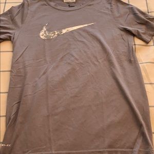 Nike dri-fit tshirt